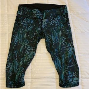 Lululemon capris